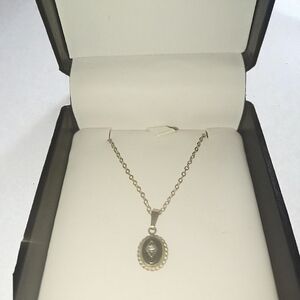 Signed Vintage CARLA 14/20 GF Onyx Pendant Necklace with Diamond Accent
